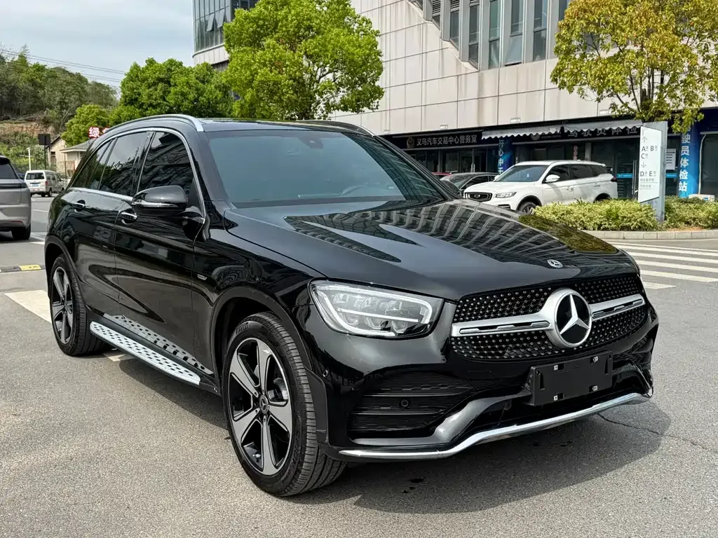 Mercedes-Benz GLC — фото 9