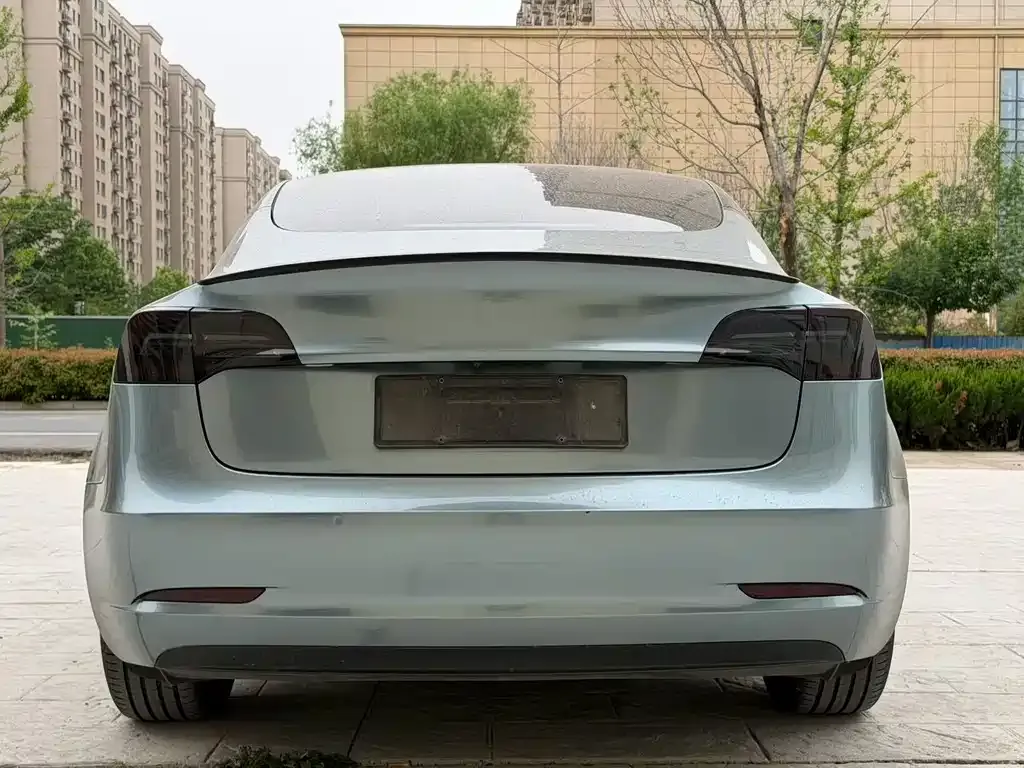 Tesla Model 3 — фото 6