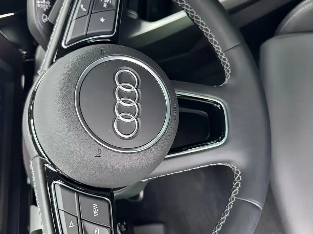 Audi A3 — фото 9