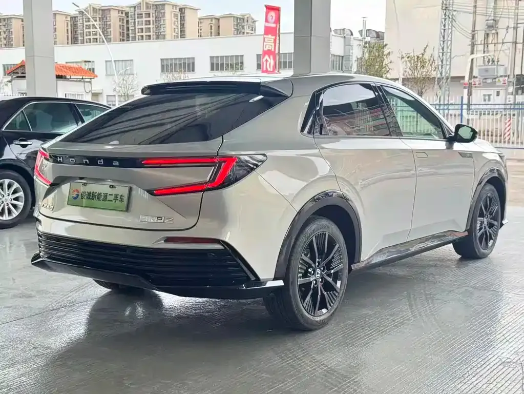 Honda e:NP2 2025 из CN, фото 3