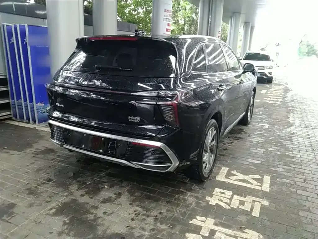 Hongqi HS3 PHEV 2024 из CN, фото 8