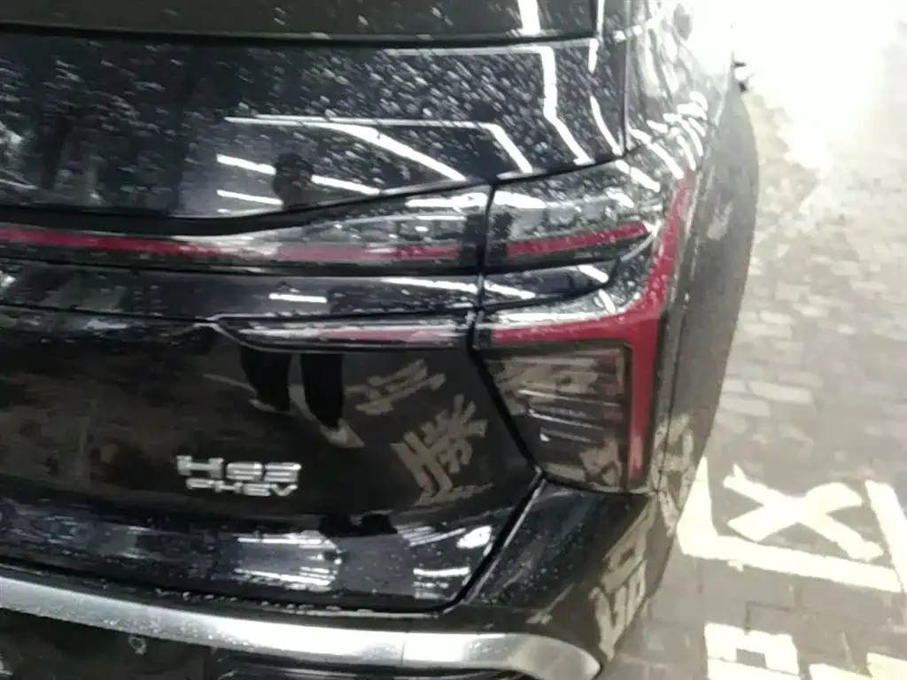 Hongqi HS3 PHEV 2024 из CN, фото 3