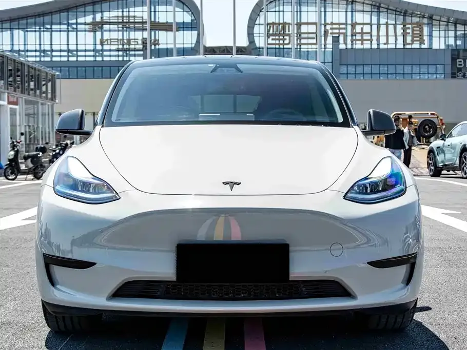 Tesla Model Y 2024 из CN, фото 6