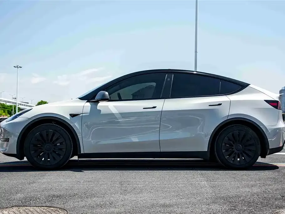 Tesla Model Y 2024 из CN, фото 3