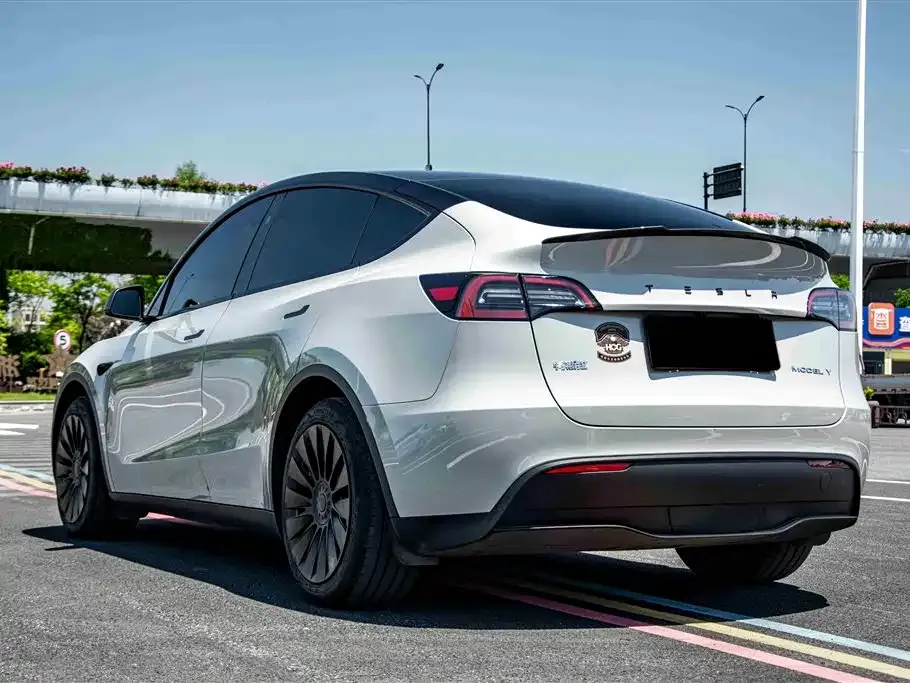 Tesla Model Y 2024 из CN, фото 8