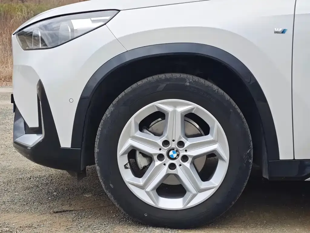 BMW X1 — фото 3