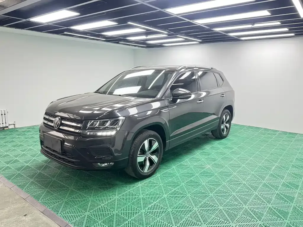 Volkswagen Tharu — фото 1