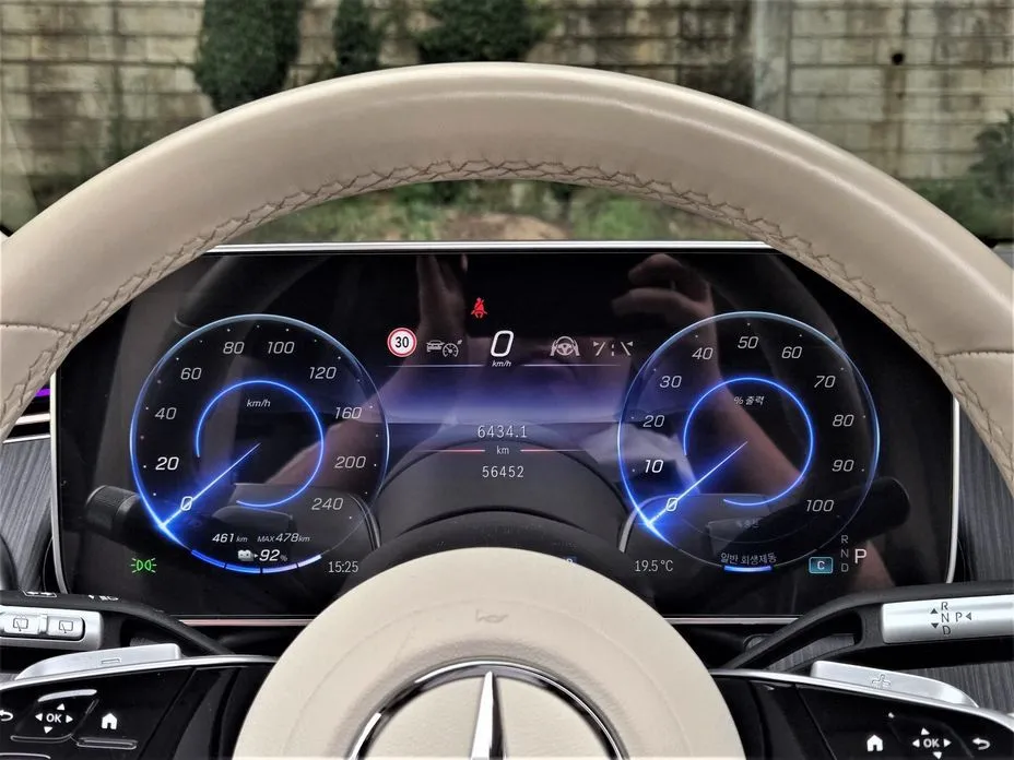 Mercedes-Benz EQS 2023 из KR, фото 4