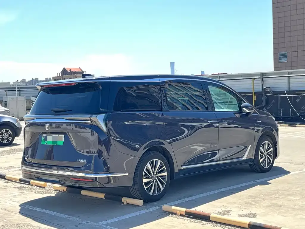 Buick GL8 Hybrid — фото 4