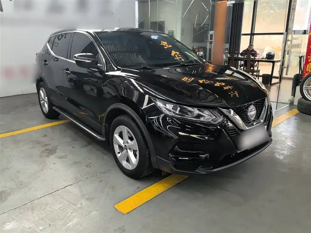 Nissan Qashqai — фото 10