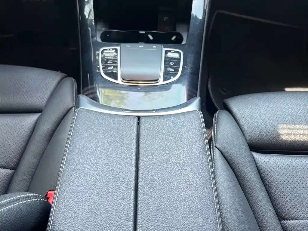 Mercedes-Benz EQC 2021 из CN, фото 8