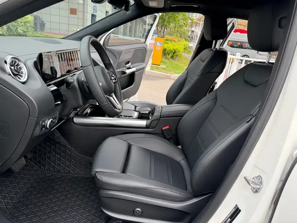Mercedes-Benz GLA — фото 10