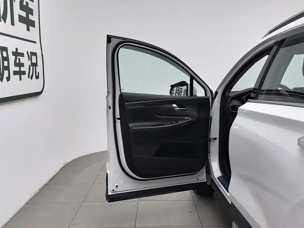 Hyundai Santa Fe 2021 из CN, фото 3