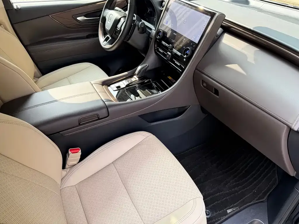 Toyota Vellfire 2025 из CN, фото 7