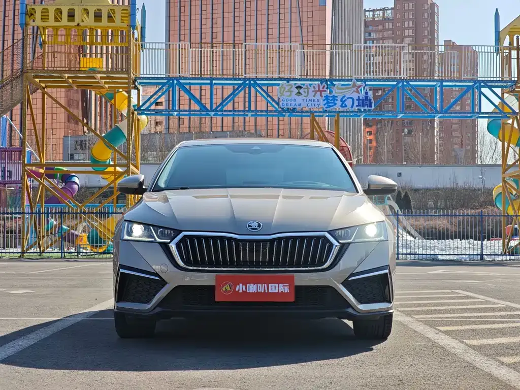 Skoda Octavia — фото 8