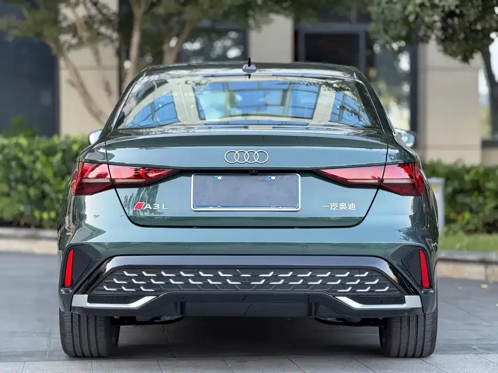 Audi A3 2025 из CN, фото 8