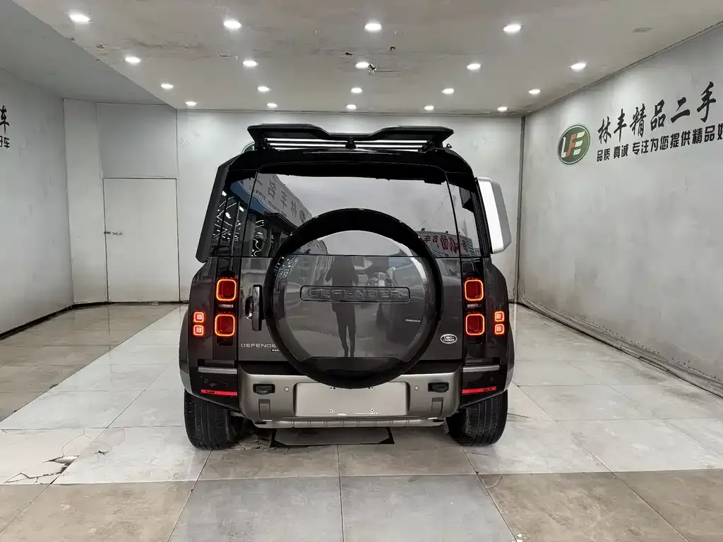 Land Rover Defender — фото 3