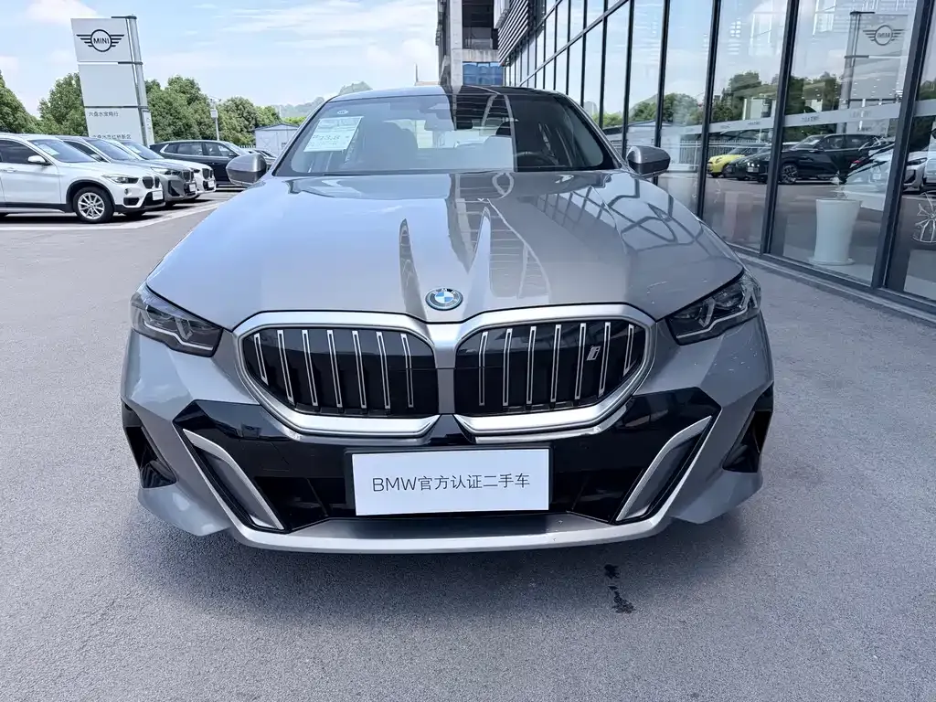 BMW i5 2024 из CN, фото 6