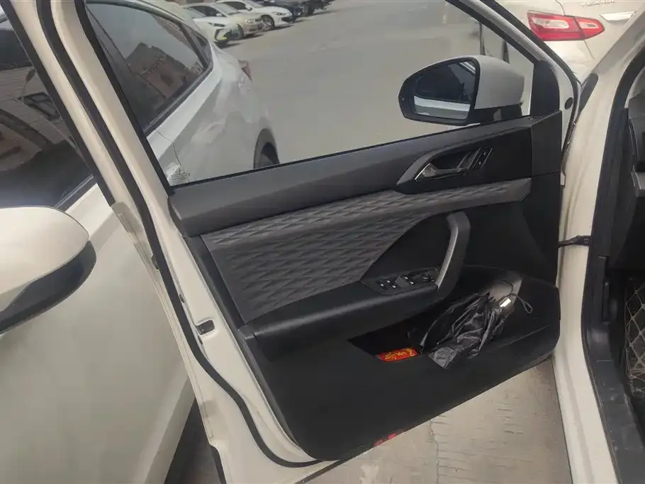 Volkswagen Tharu 2021 из CN, фото 5