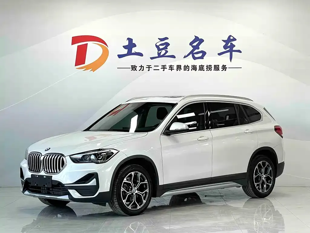 BMW X1 — фото 1