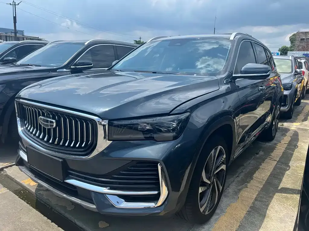 Geely Xingyue L — фото 1