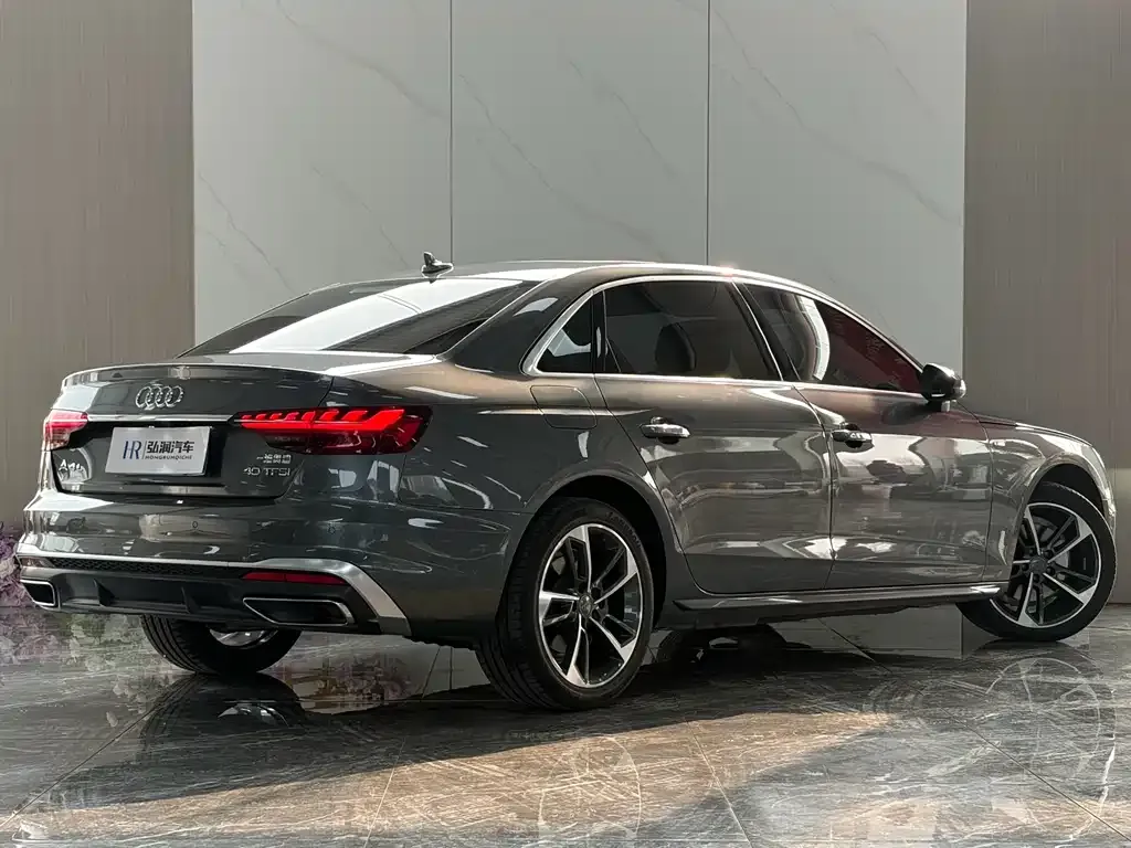 Audi A4L — фото 5