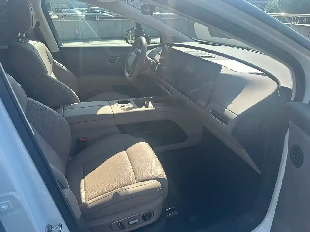Li Auto i8 2025 из CN, фото 9