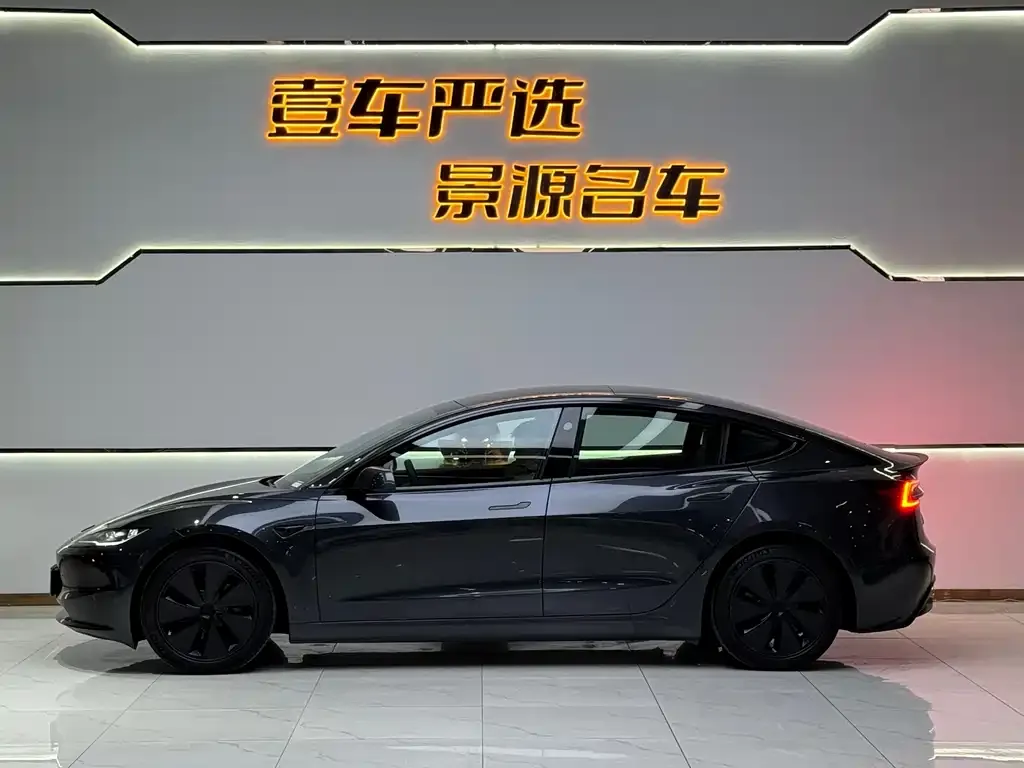 Tesla Model 3 — фото 6