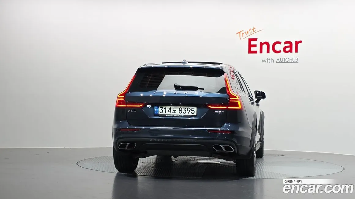Volvo V60 2021 из KR, фото 4