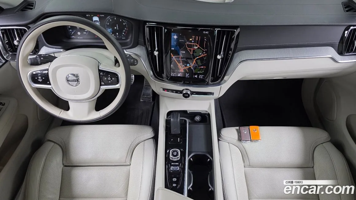 Volvo V60 2021 из KR, фото 7
