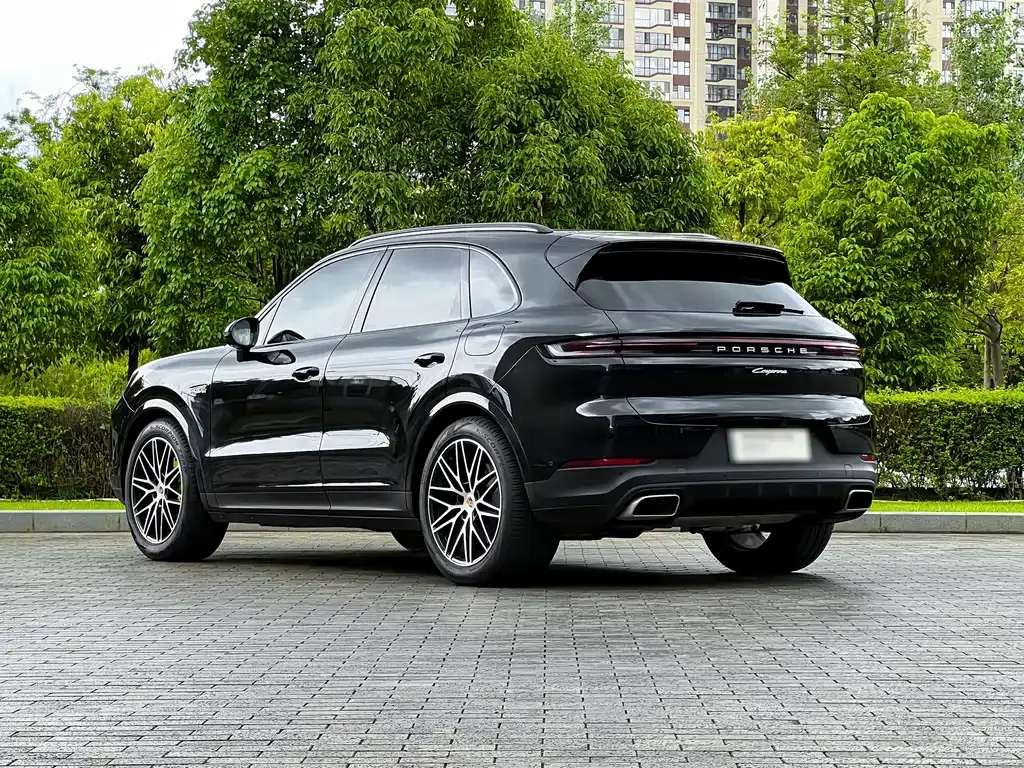 Porsche Cayenne Hybrid — фото 8