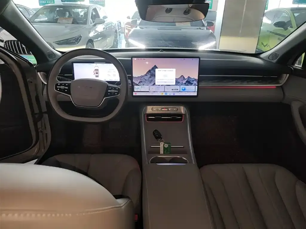 Roewe M7 DMH 2025 из CN, фото 6