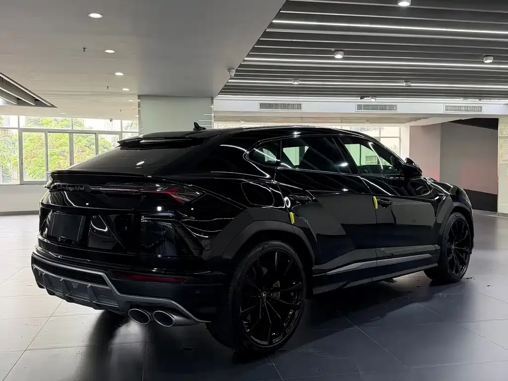 Lamborghini Urus — фото 5