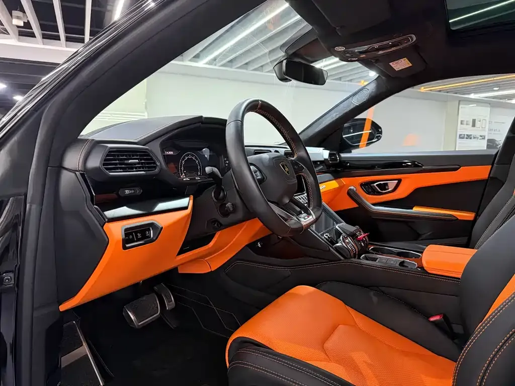 Lamborghini Urus — фото 3