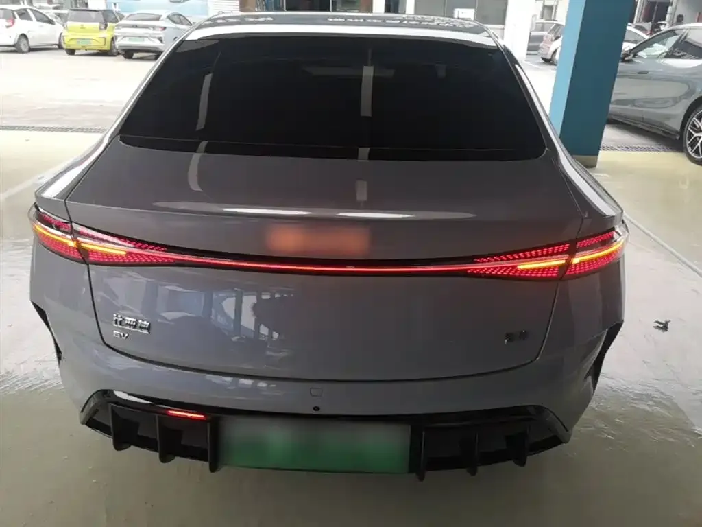 BYD Seal — фото 5