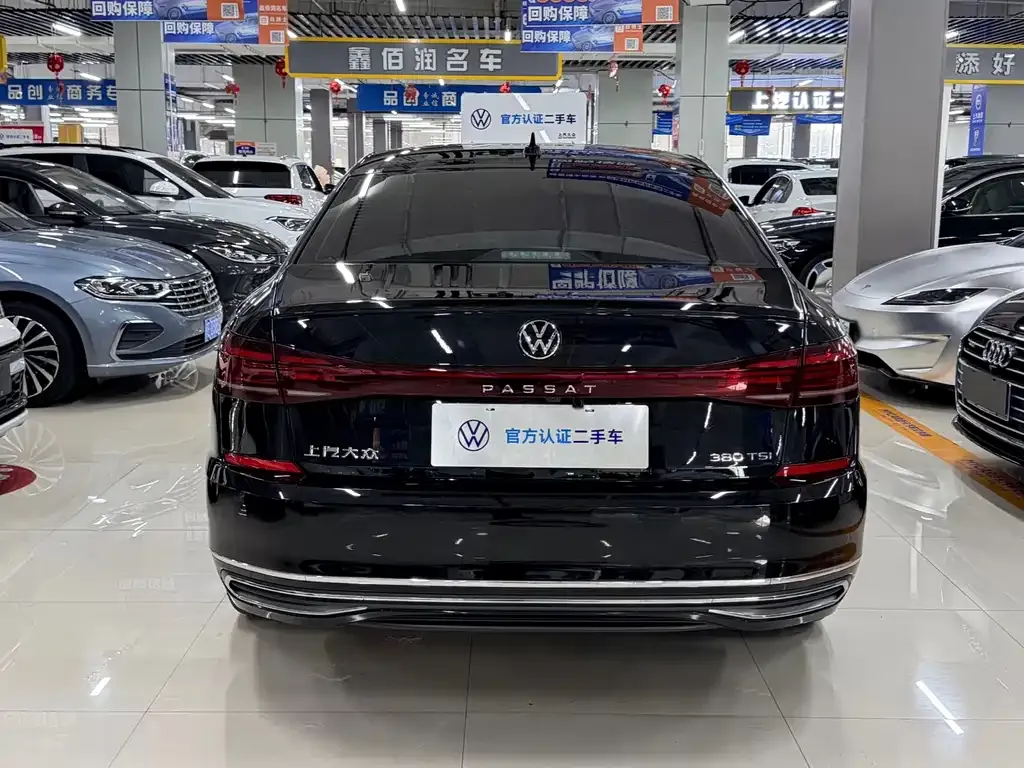 Volkswagen Passat — фото 6