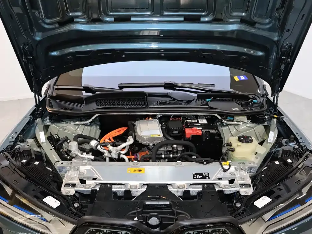 BMW iX 2023 из CN, фото 7