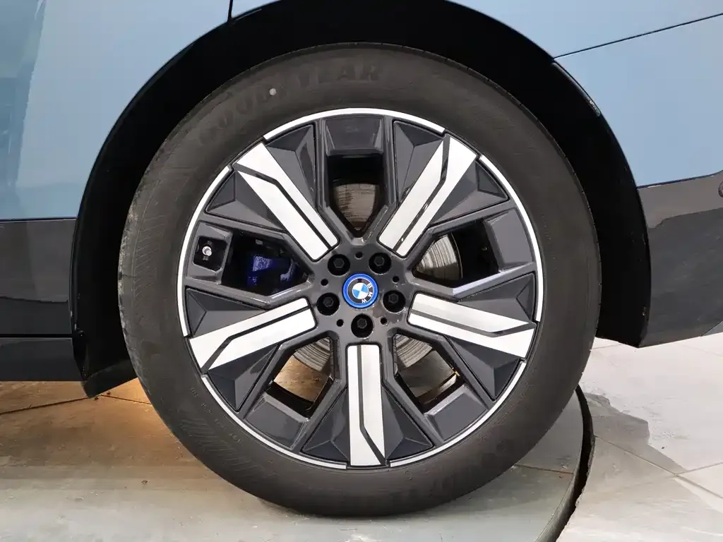 BMW iX 2023 из CN, фото 10