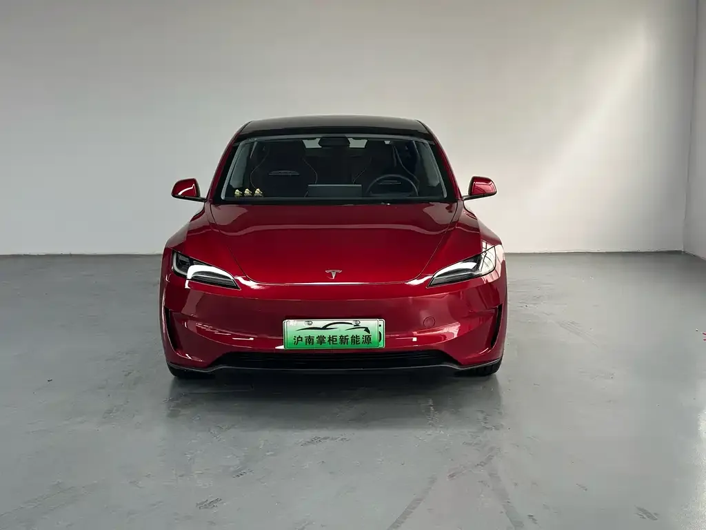Tesla Model 3 — фото 4