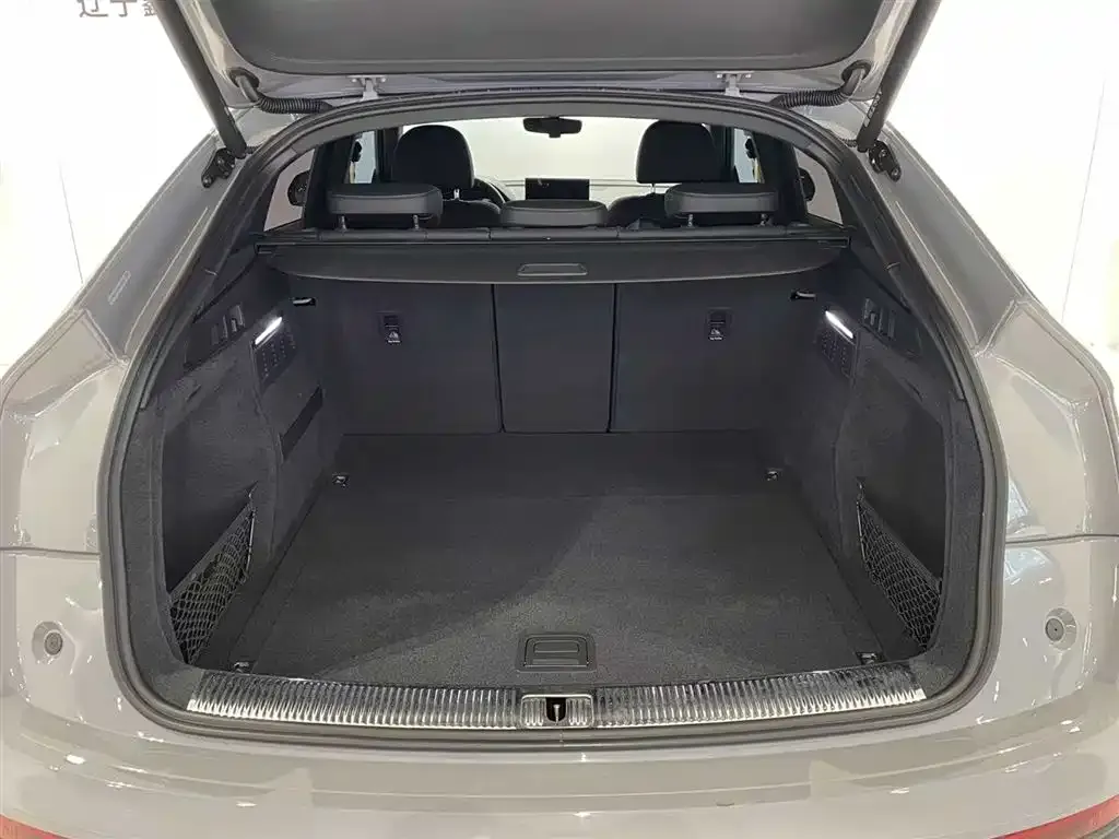 Audi Q5L Sportback 2021 из CN, фото 7
