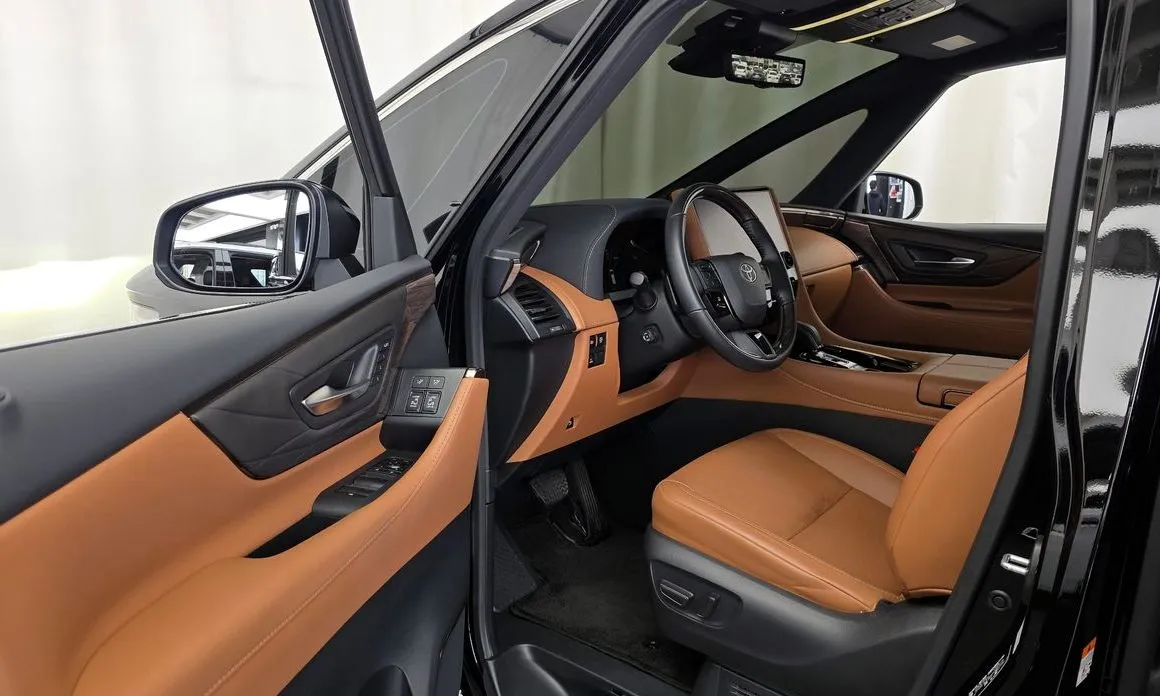 Toyota Alphard — фото 10