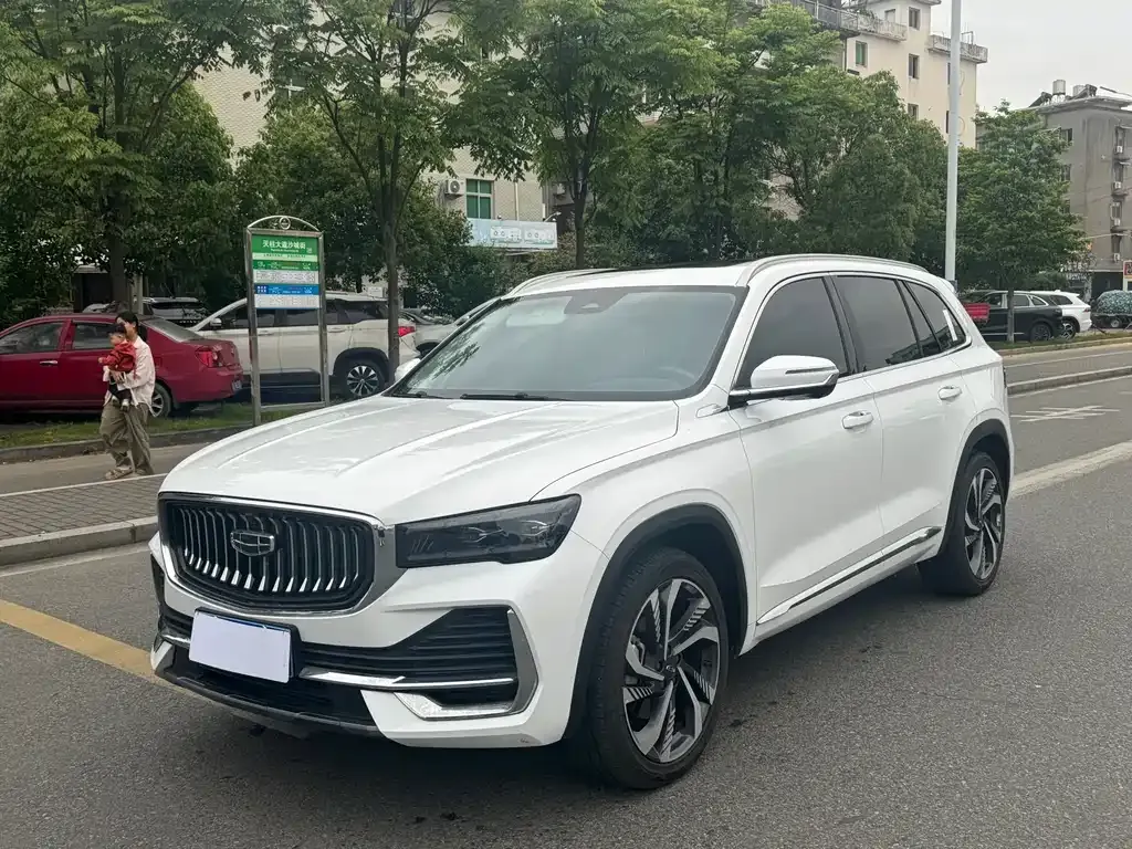Geely Xingyue L — фото 1