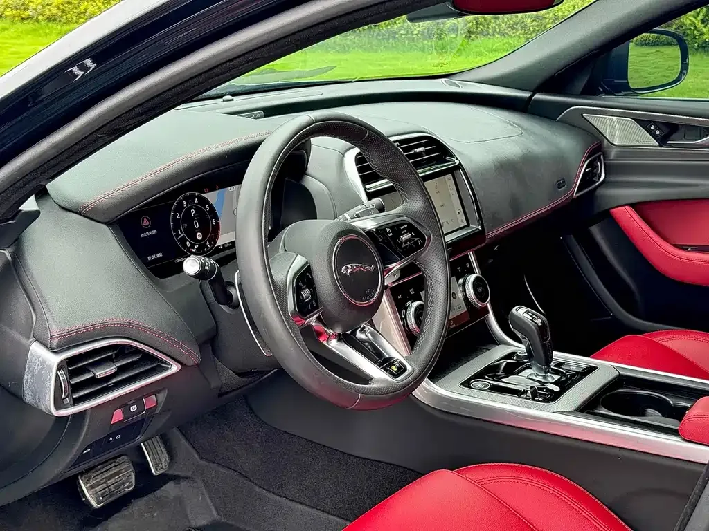 Jaguar XEL 2023 из CN, фото 3