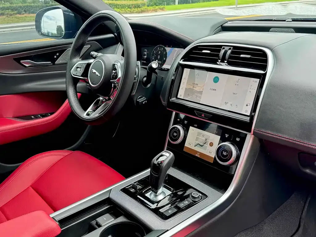Jaguar XEL 2023 из CN, фото 2