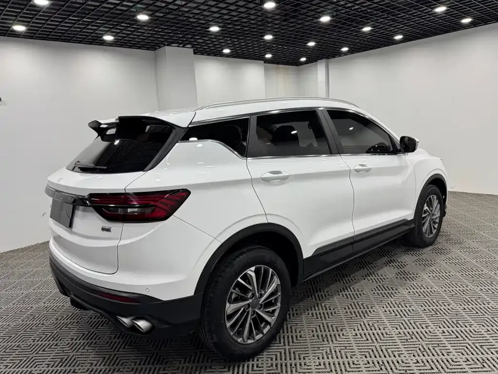 Geely Binyue 2022 из CN, фото 2