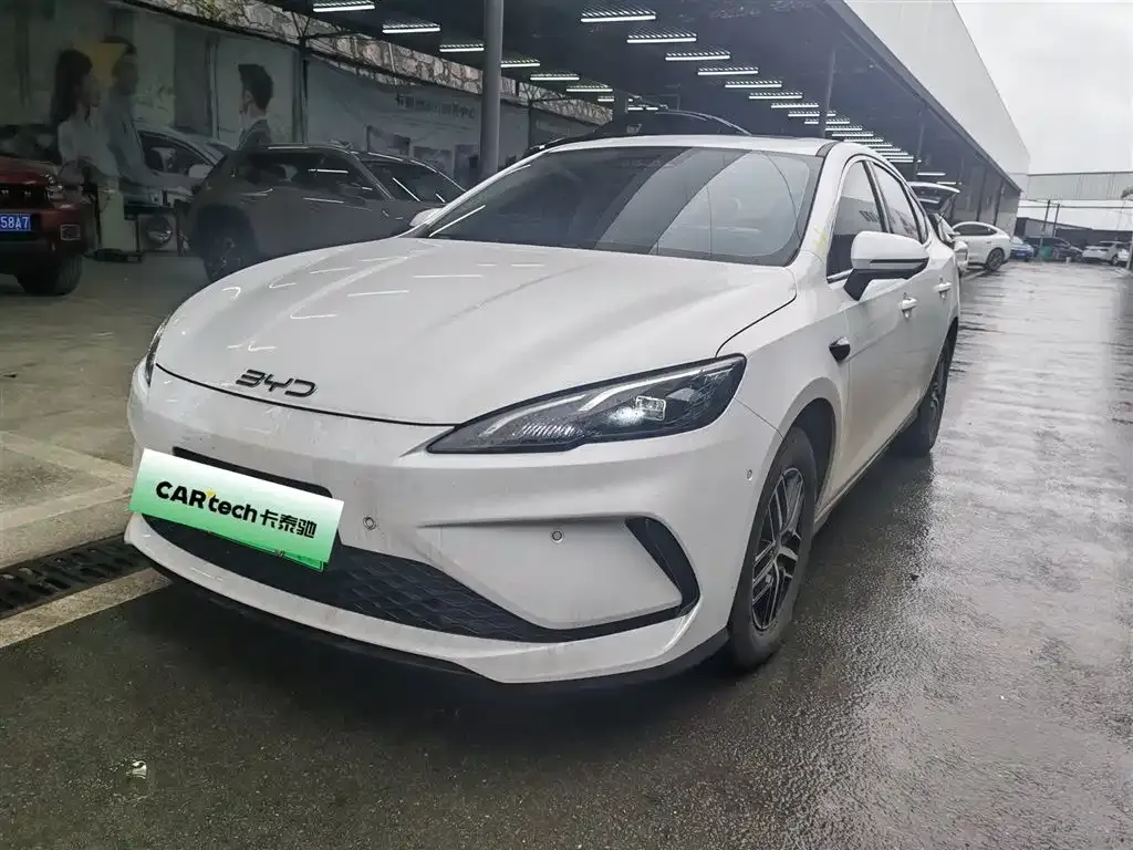 BYD Seal 05 DM-i — фото 1