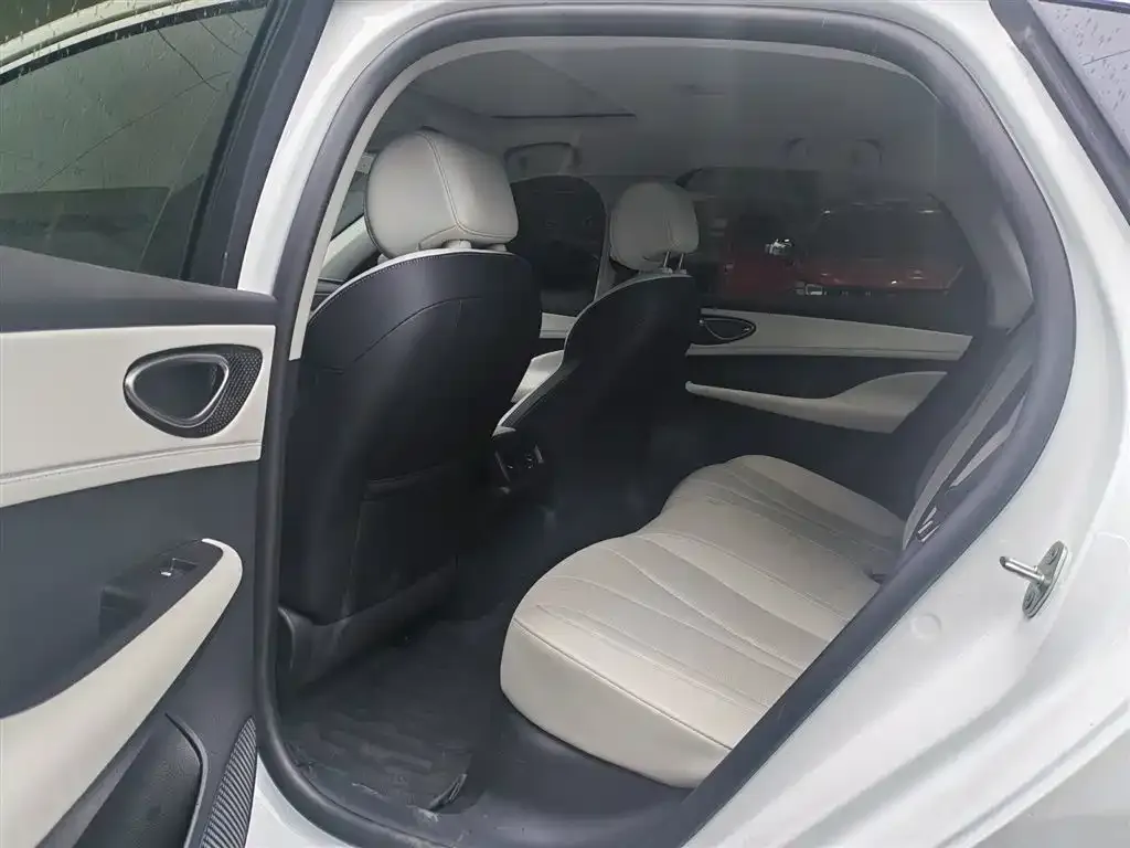 BYD Seal 05 DM-i — фото 2