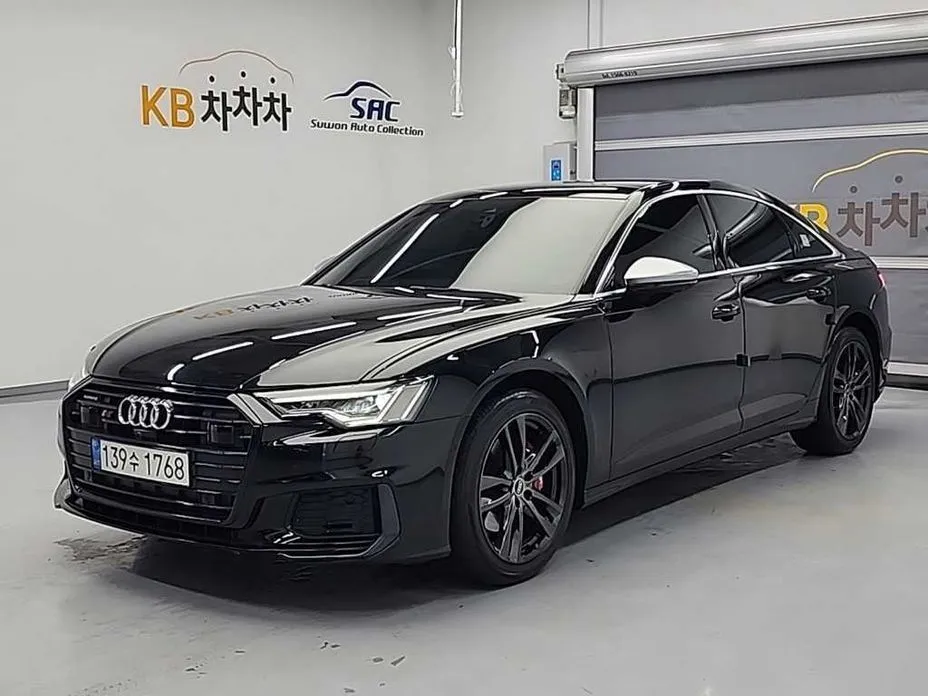 Audi A6 — фото 1