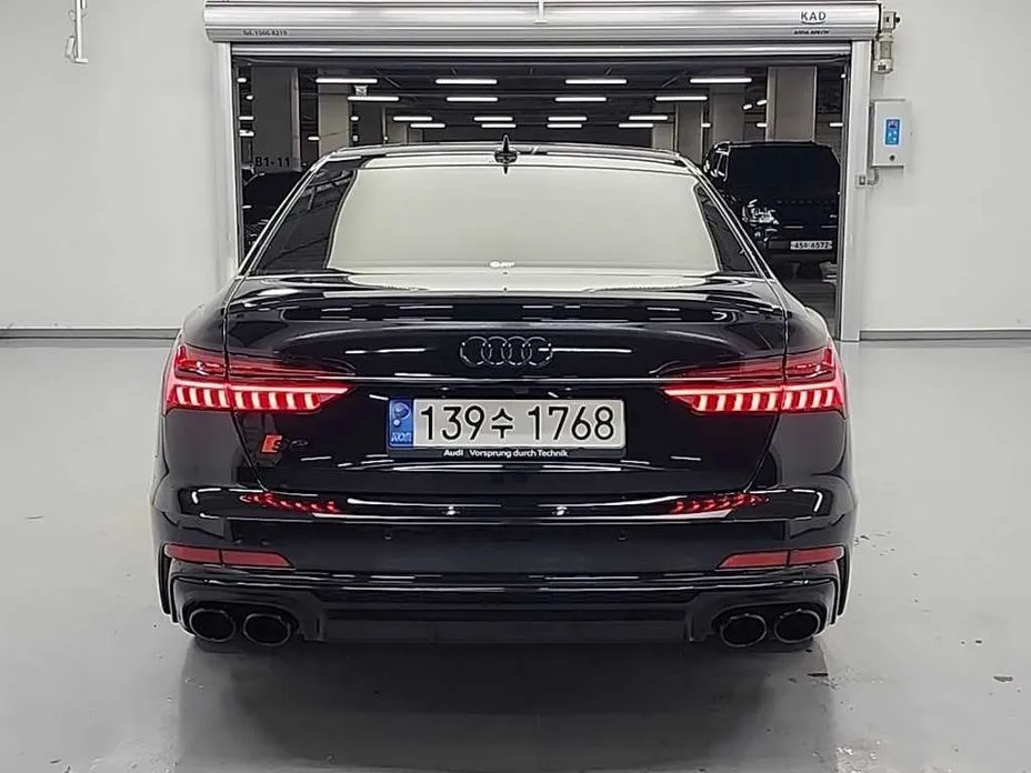 Audi A6 — фото 2
