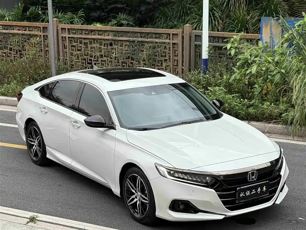 Honda Accord — фото 3